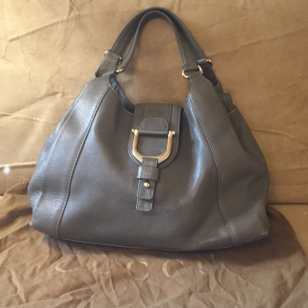 Leather Gucci Shoulder Bag in EUC